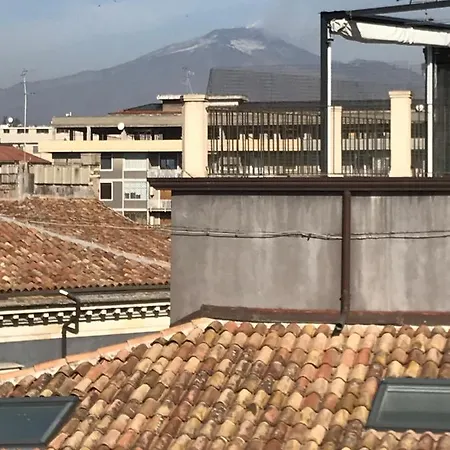 Terrazza Sangiuliano 4* カターニア