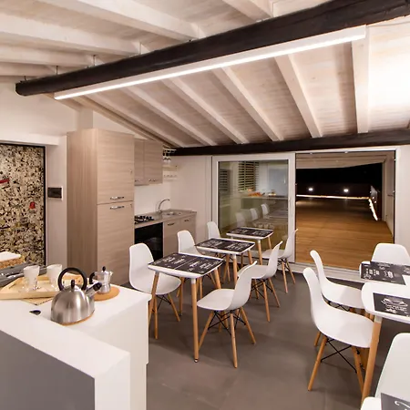 ベッド・アンド・ブレックファスト Terrazza Sangiuliano カターニア